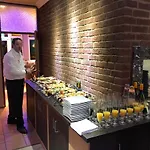 Achilleon Iii Hotell
