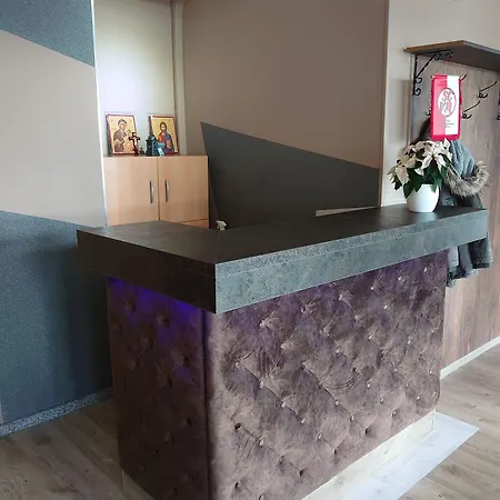 Achilleon Iii Отель