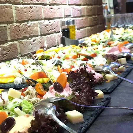 Hotel Achilleon Iii 3*