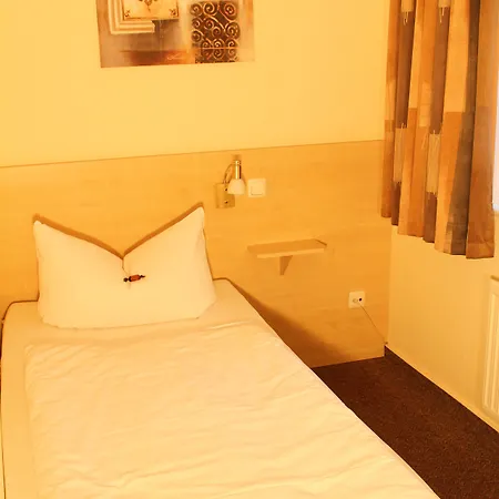 Hotel Achilleon Iii Geesthacht