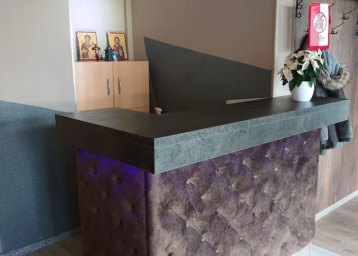 Achilleon Iii فندق