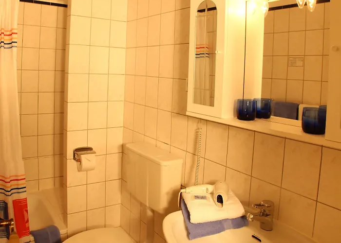 Achilleon Iii فندق